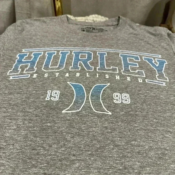 Hurley men’s tshirt - Picture 4 of 4